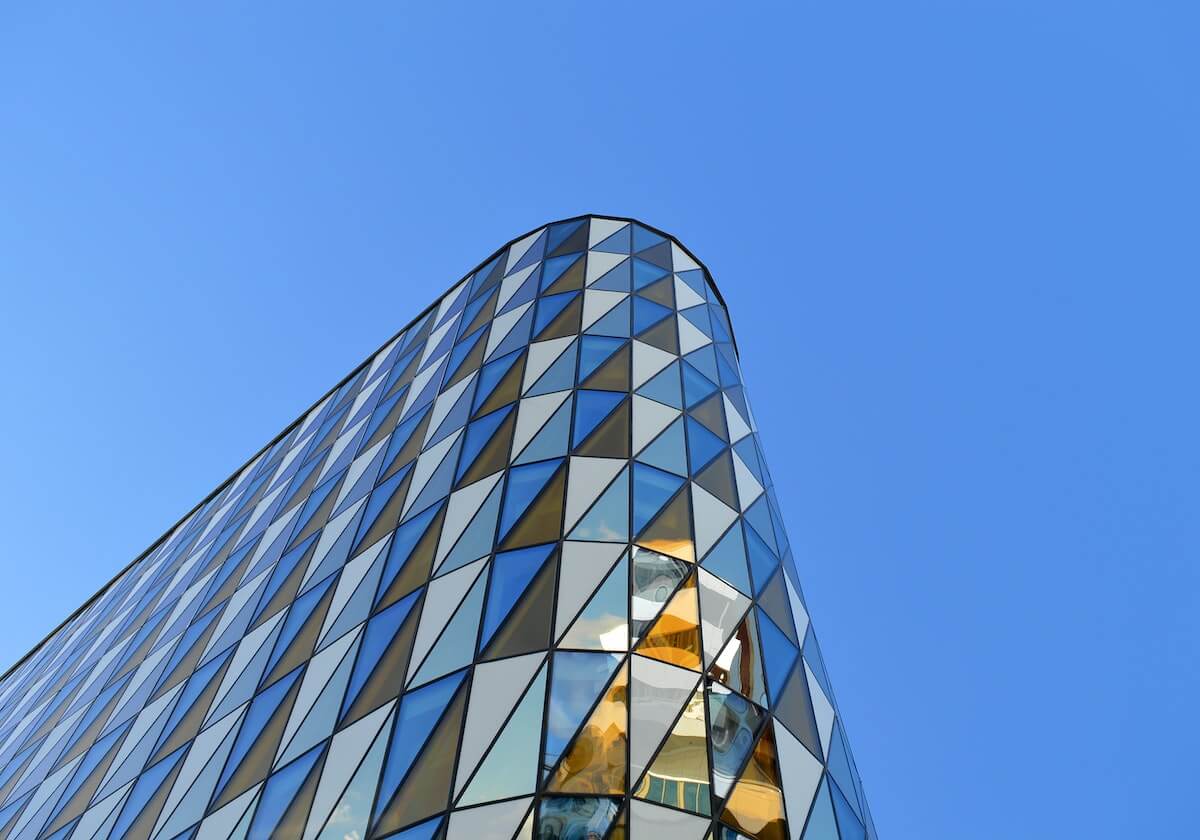 攀上高枝!比亚迪重金赞助曼城引热议 网友戏言:王钰栋有望踢欧冠